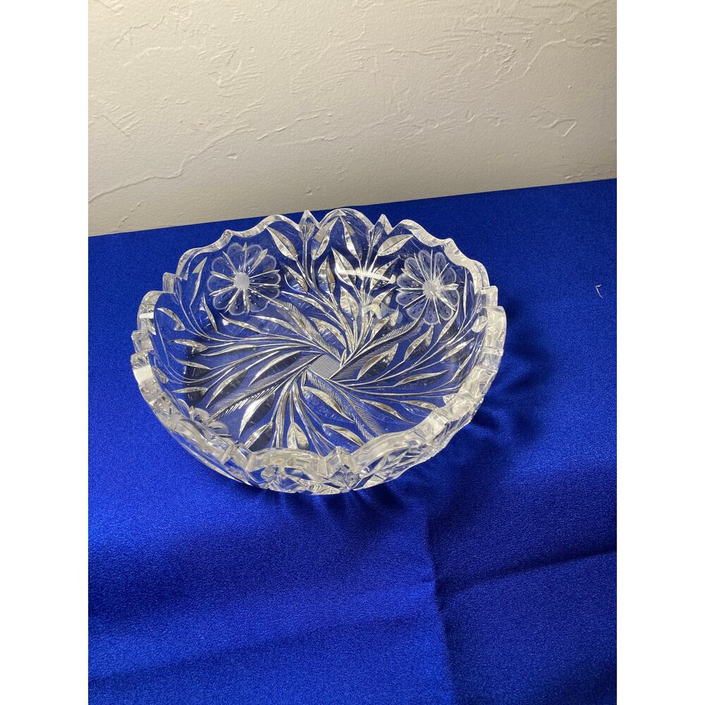 Vintage crystal bowl